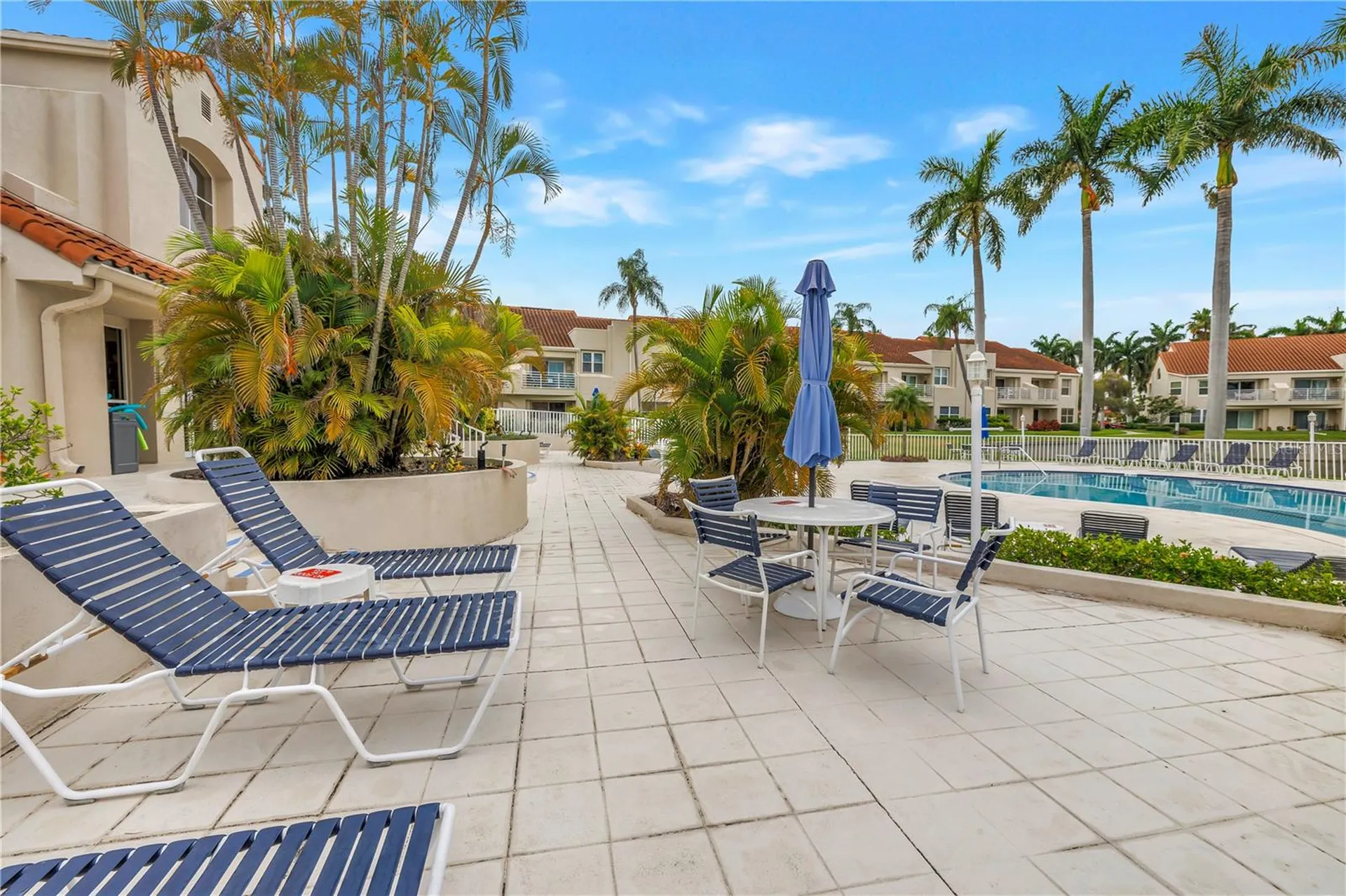 6100 Bahia Del Mar Circle St Petersburg FL 33715