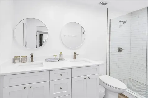 6100 Bahia Del Mar Circle St Petersburg FL 33715
