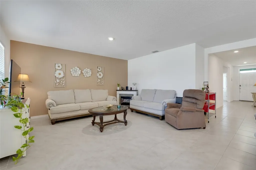 1297 Tagliamento Lane Haines City FL 33844