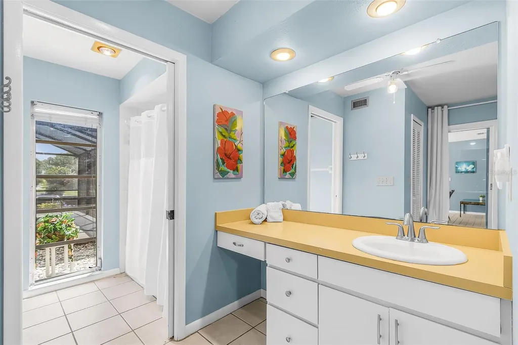 4504 SE 6th Place Cape Coral FL 33904
