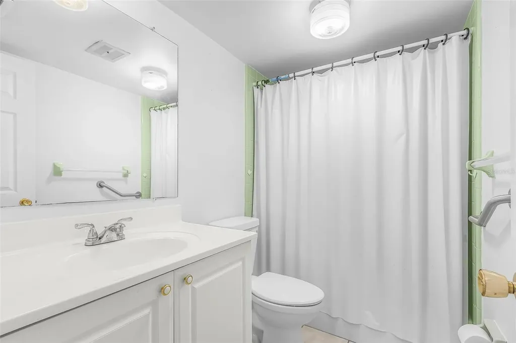 4504 SE 6th Place Cape Coral FL 33904