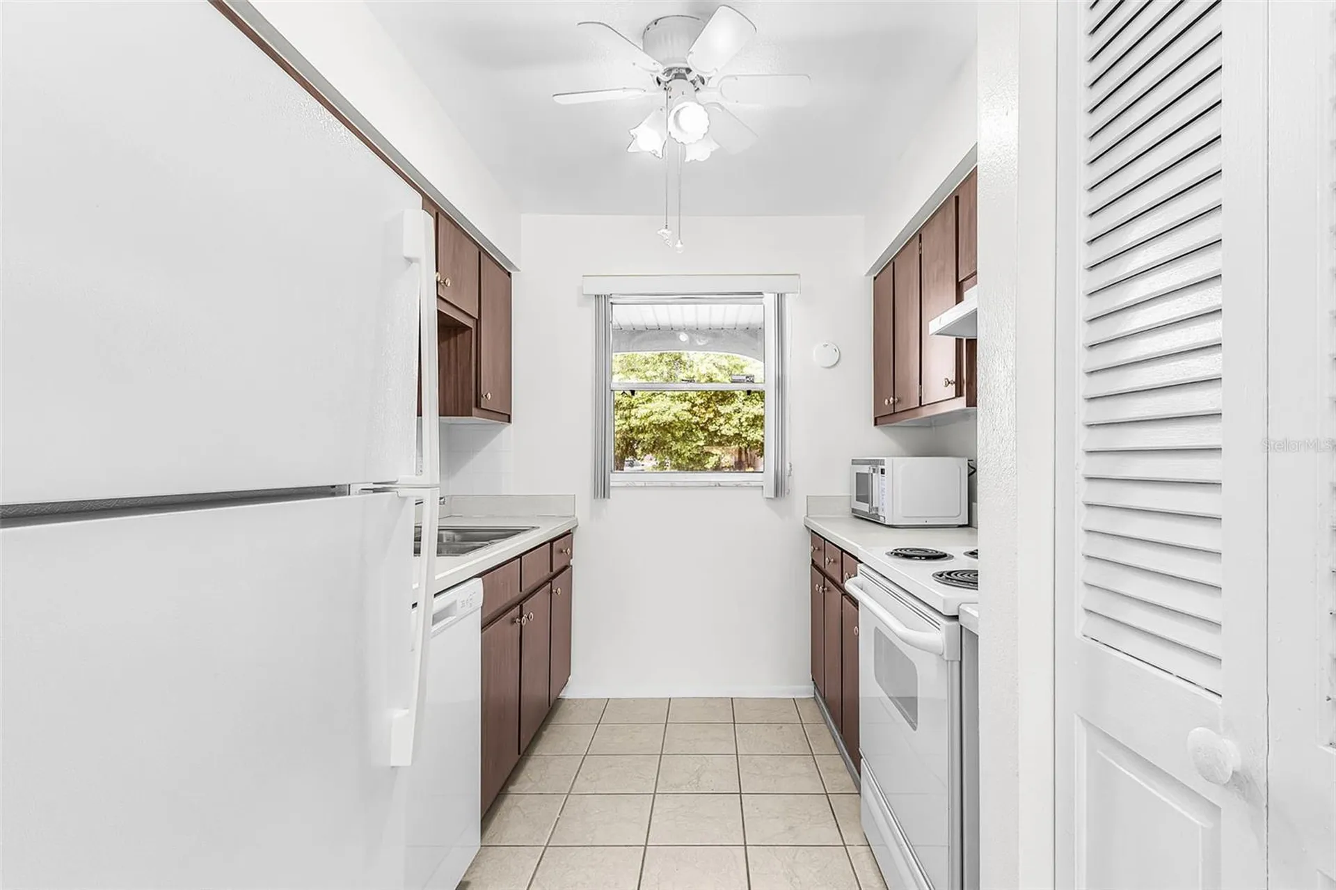 4504 SE 6th Place Cape Coral FL 33904