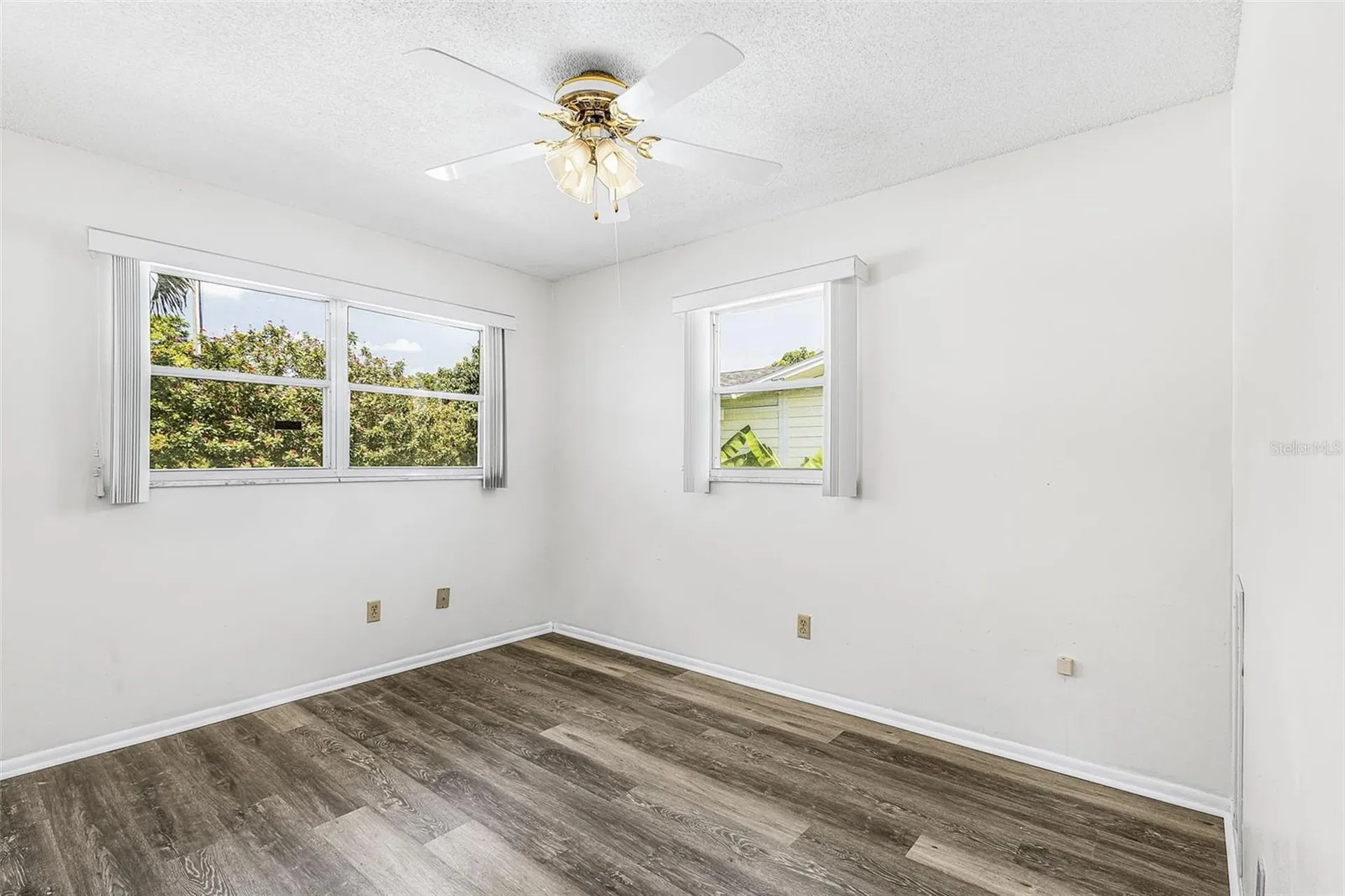 4504 SE 6th Place Cape Coral FL 33904
