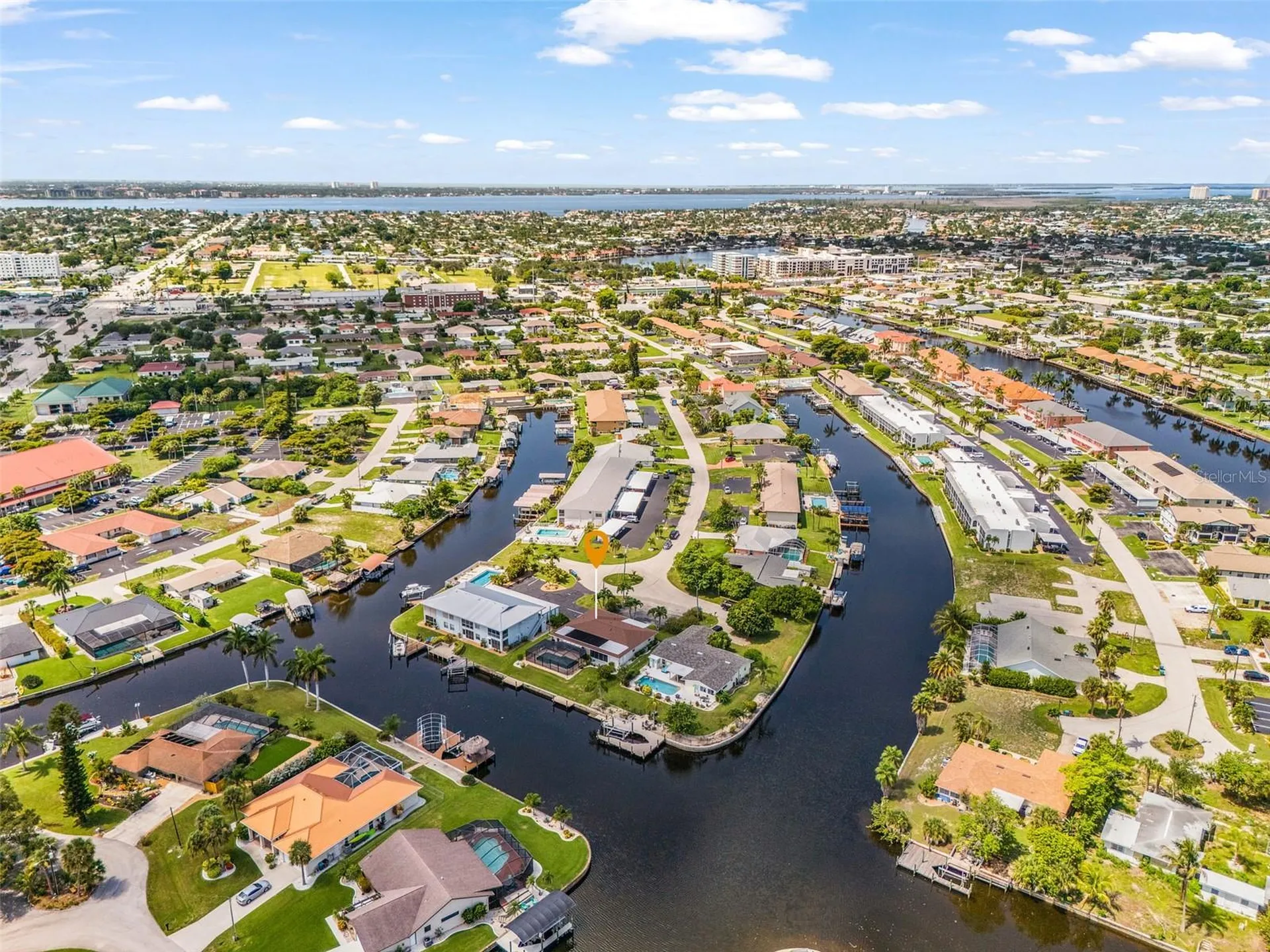 4504 SE 6th Place Cape Coral FL 33904