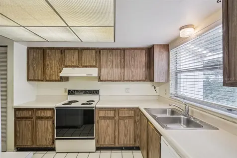 452 Boxwood Court Kissimmee FL 34743