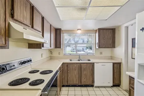 452 Boxwood Court Kissimmee FL 34743