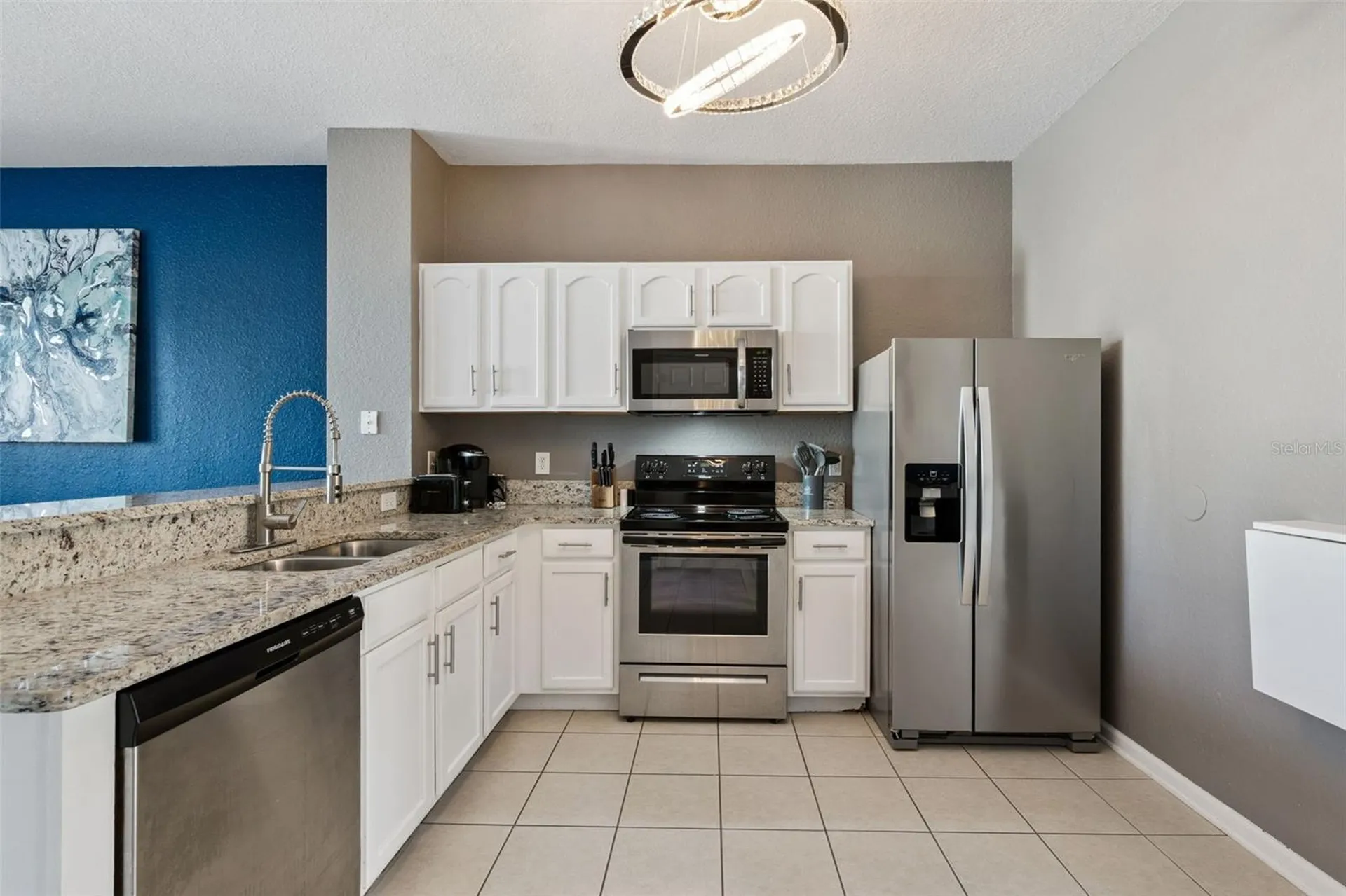 2530 Maneshaw Lane Kissimmee FL 34747