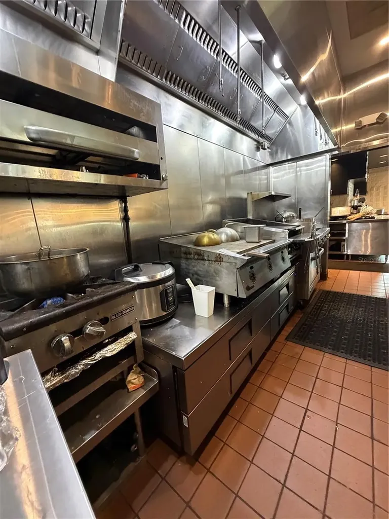 13134 Dale Mabry Highway Tampa FL 33618