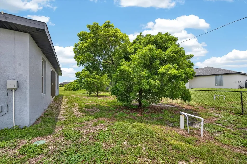1139 NW 14th Terrace Cape Coral FL 33993