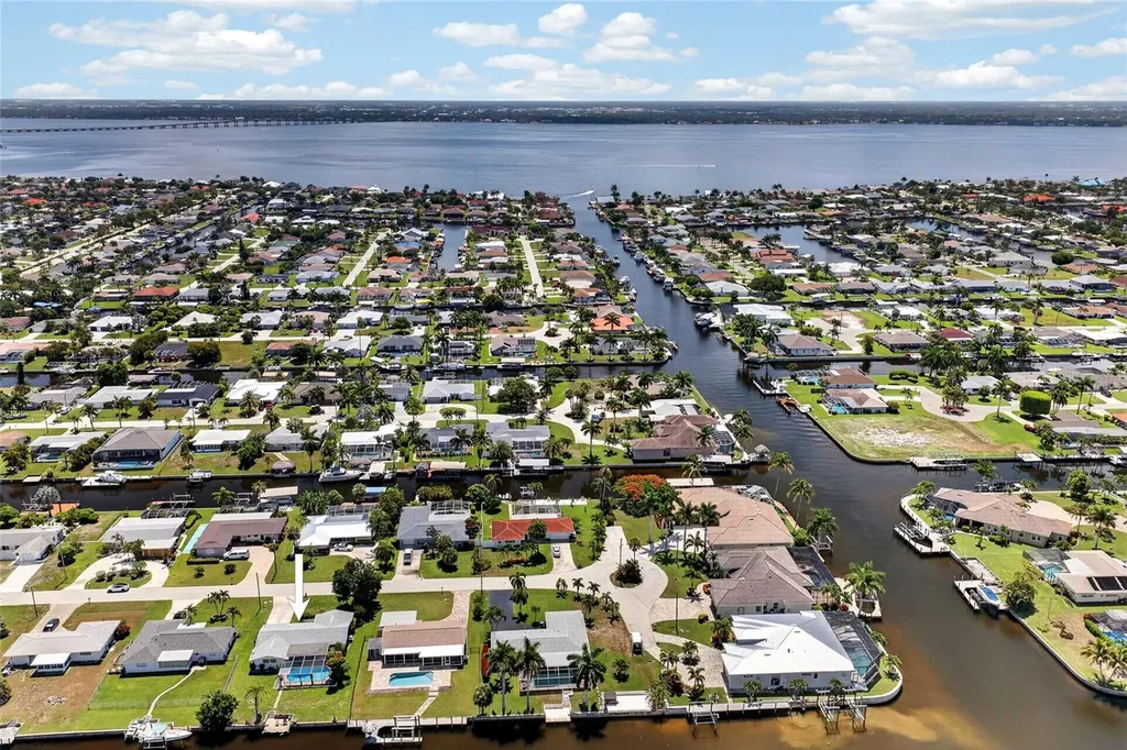 3114 SE 18th Avenue Cape Coral FL 33904