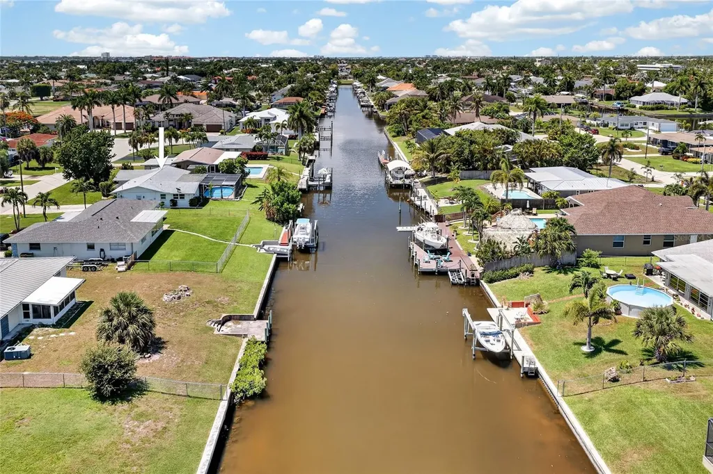 3114 SE 18th Avenue Cape Coral FL 33904