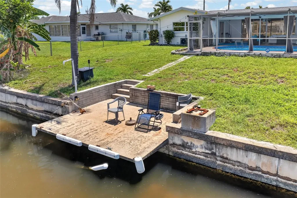 3114 SE 18th Avenue Cape Coral FL 33904