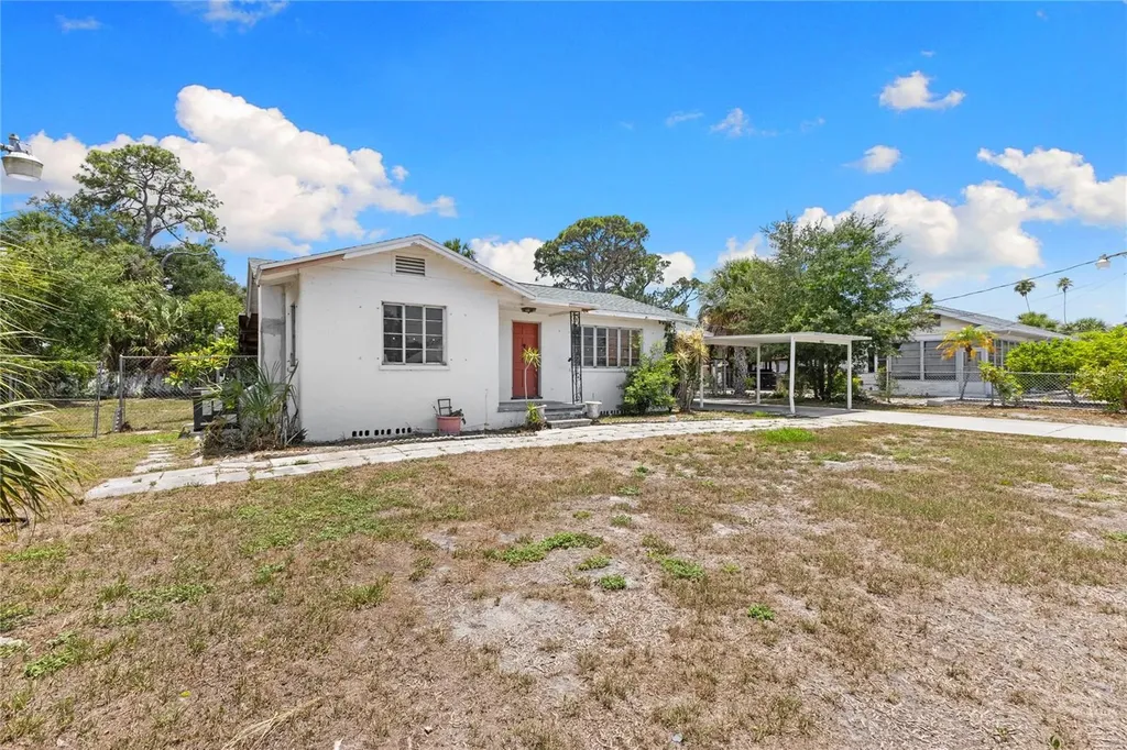 2025 17th Avenue W Bradenton FL 34205