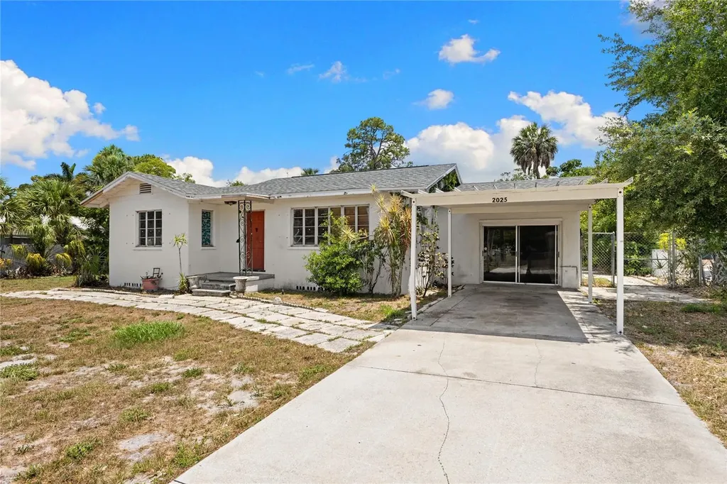 2025 17th Avenue W Bradenton FL 34205