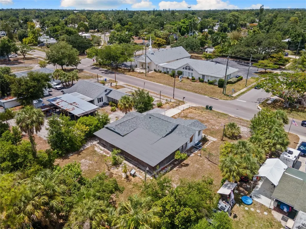 2025 17th Avenue W Bradenton FL 34205
