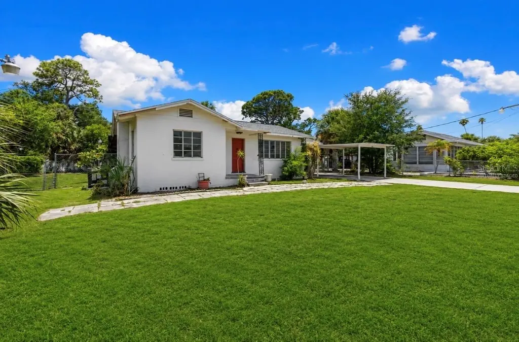 2025 17th Avenue W Bradenton FL 34205