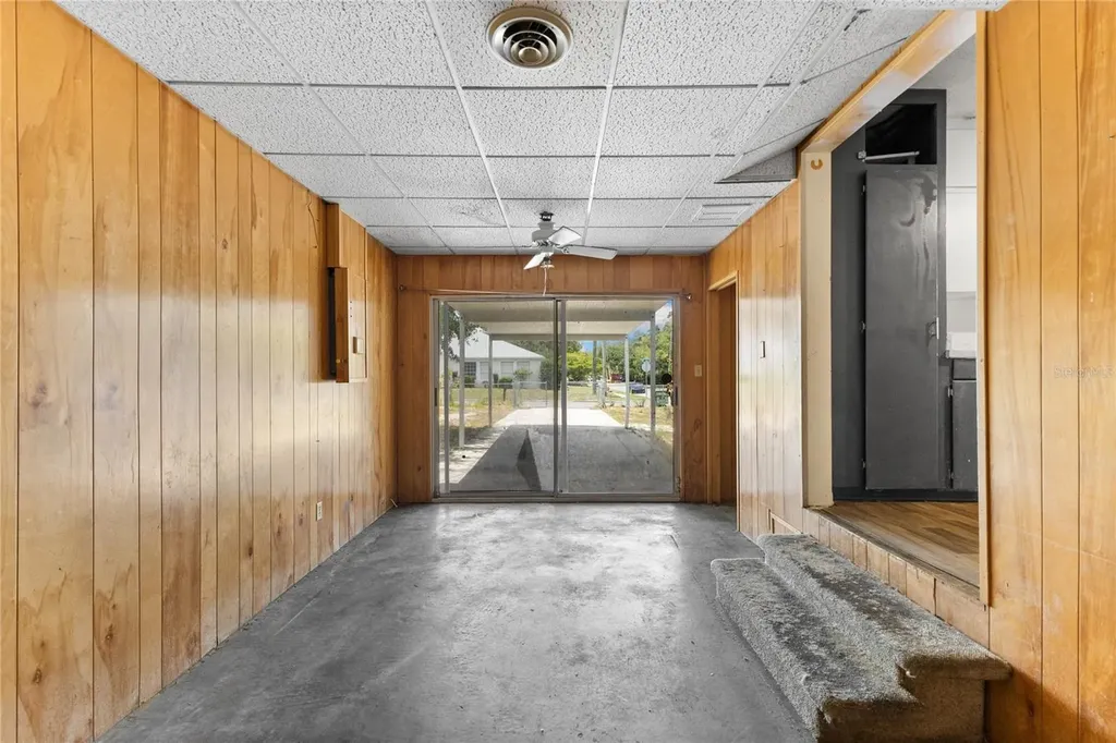 2025 17th Avenue W Bradenton FL 34205
