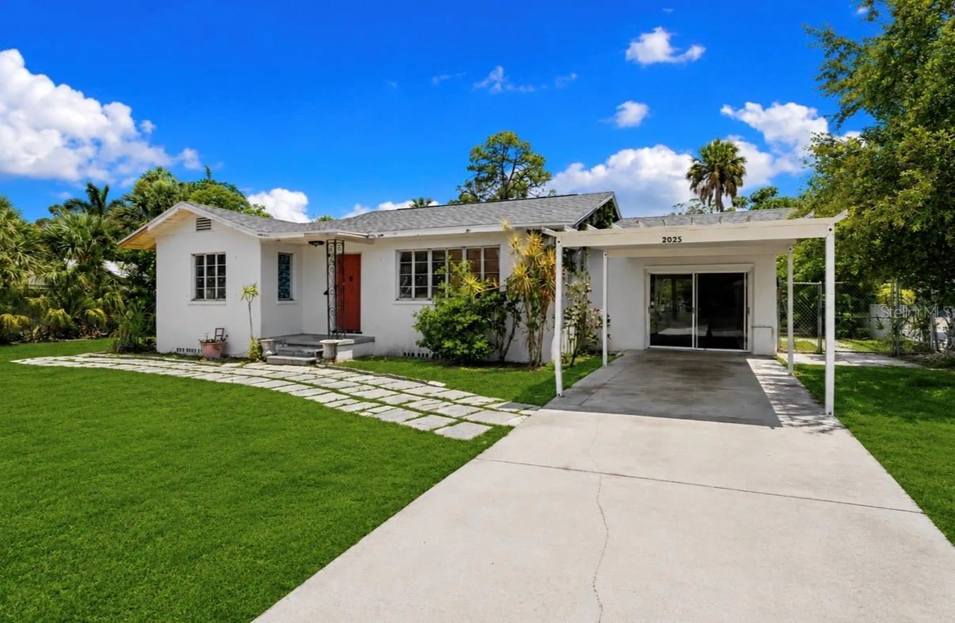 2025 17th Avenue W Bradenton FL 34205