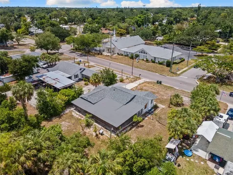 2025 17th Avenue W Bradenton FL 34205