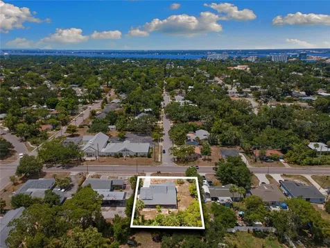 2025 17th Avenue W Bradenton FL 34205