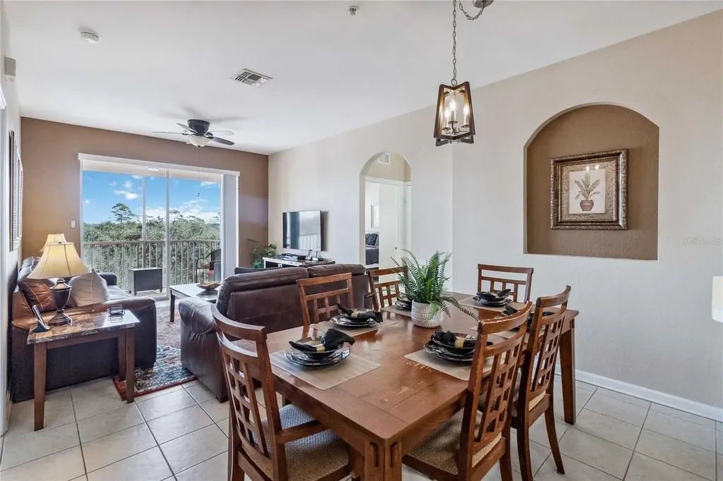 2821 E Almaton Loop Kissimmee FL 34747