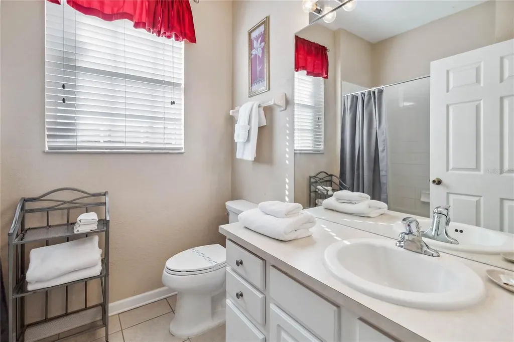 2821 E Almaton Loop Kissimmee FL 34747
