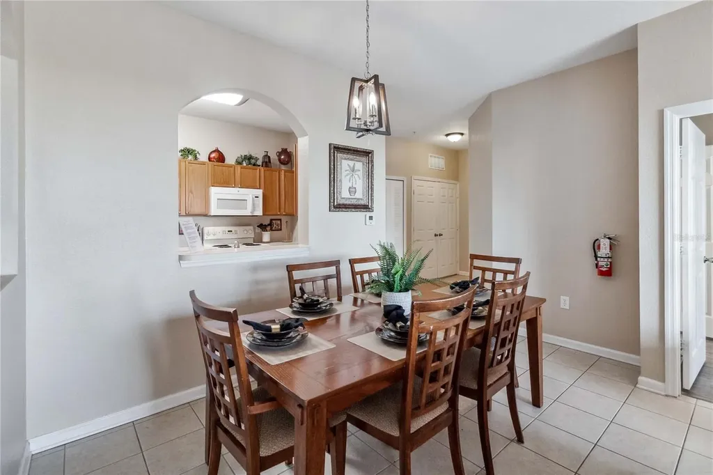 2821 E Almaton Loop Kissimmee FL 34747