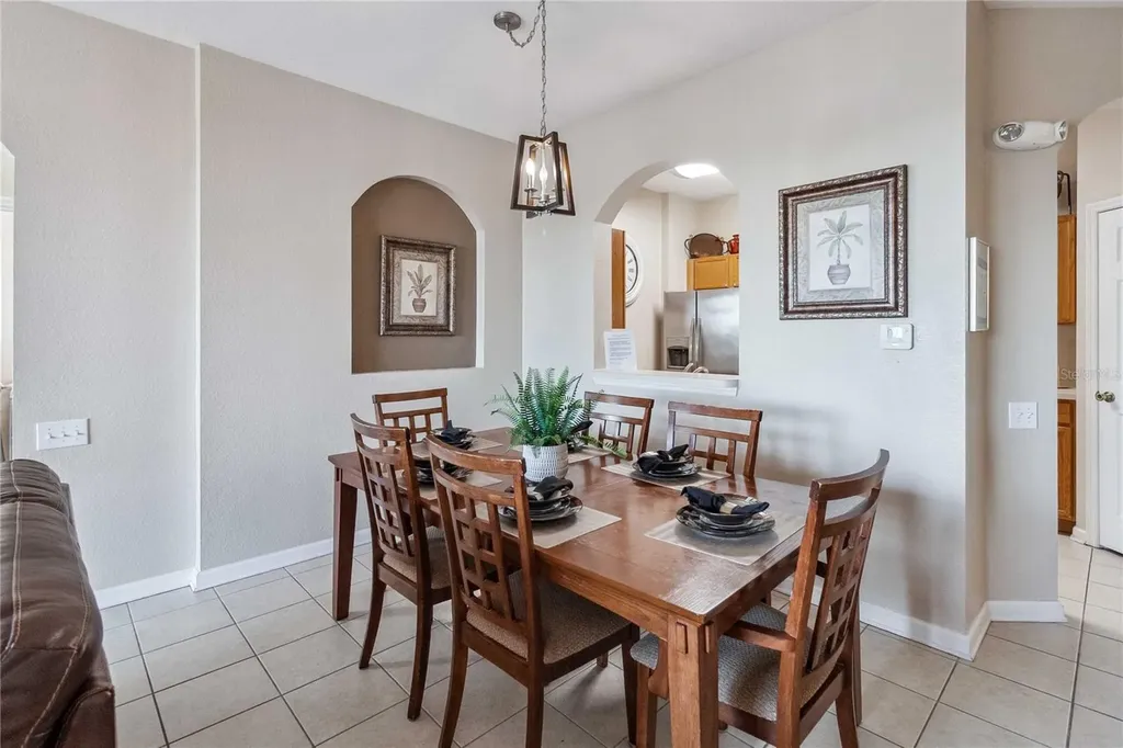 2821 E Almaton Loop Kissimmee FL 34747