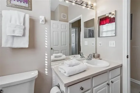 2821 E Almaton Loop Kissimmee FL 34747