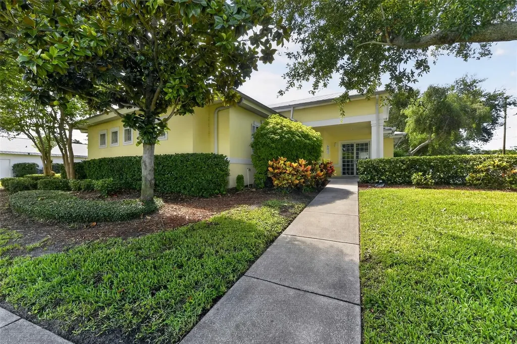 2555 Pinellas Point Drive S St Petersburg FL 33706