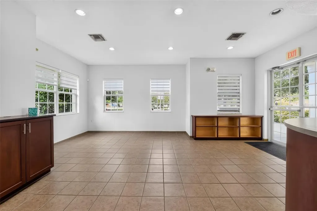 2555 Pinellas Point Drive S St Petersburg FL 33706