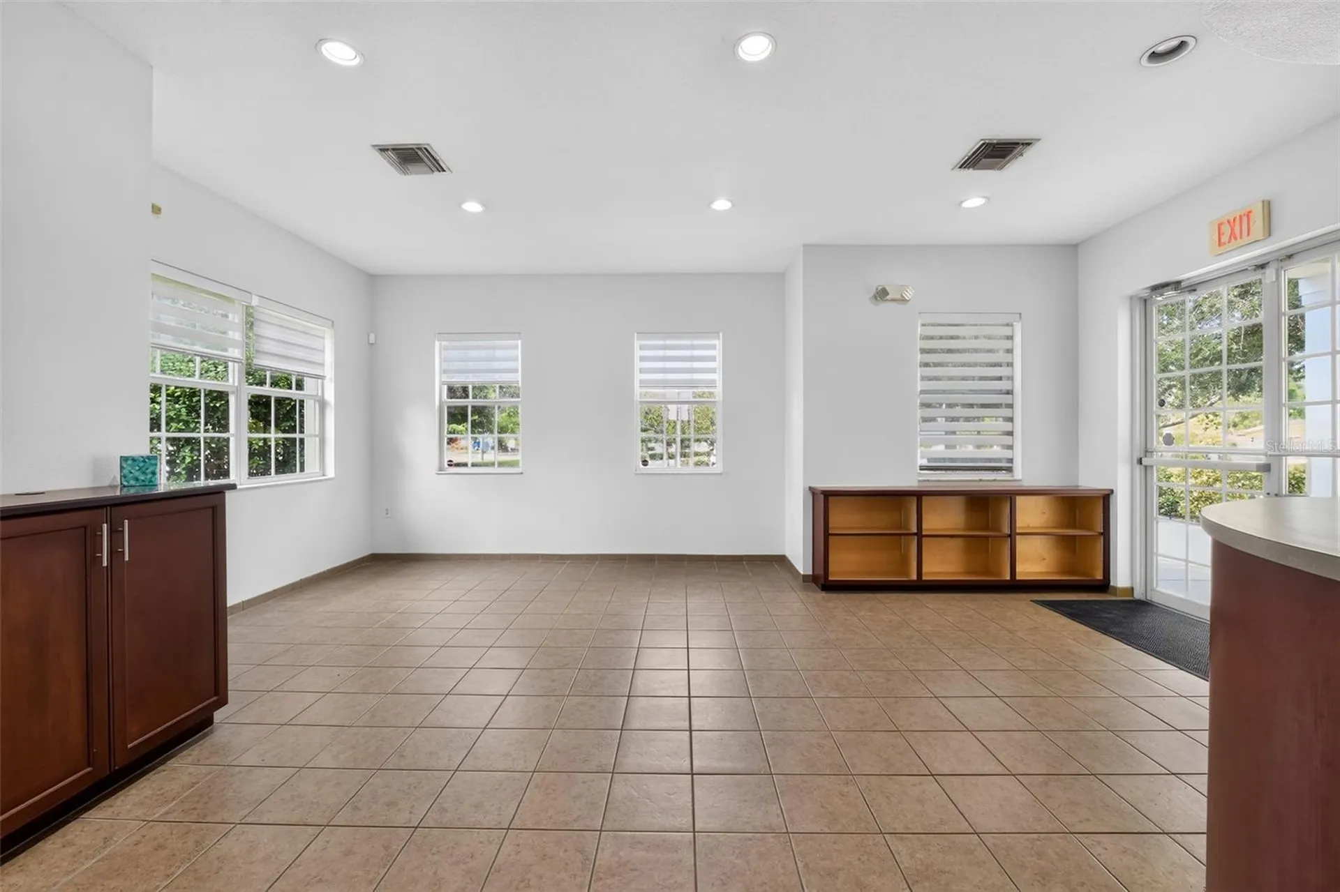 2555 Pinellas Point Drive S St Petersburg FL 33706