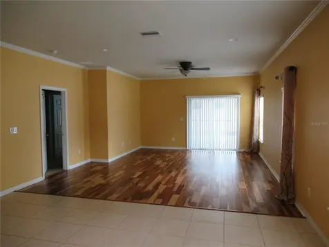 2822 Maple Brook Loop Lutz FL 33558