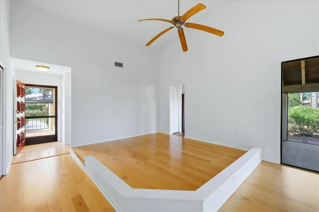 5387 Huntingwood Court Sarasota FL 34235