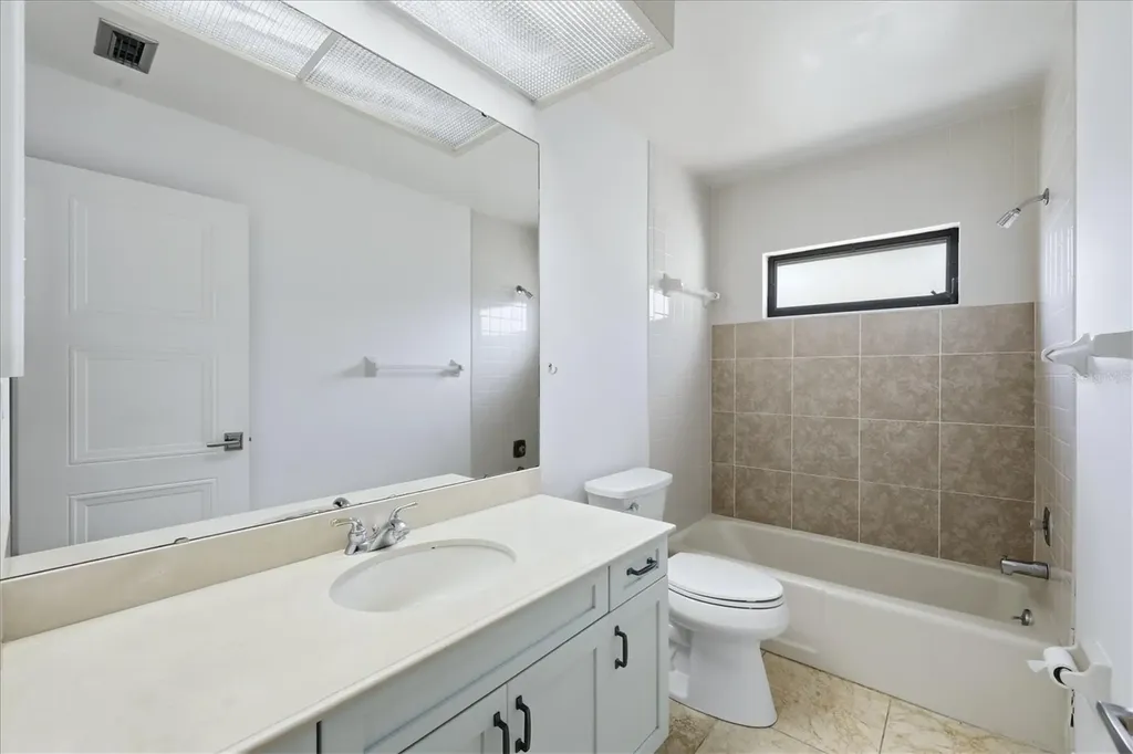 5387 Huntingwood Court Sarasota FL 34235