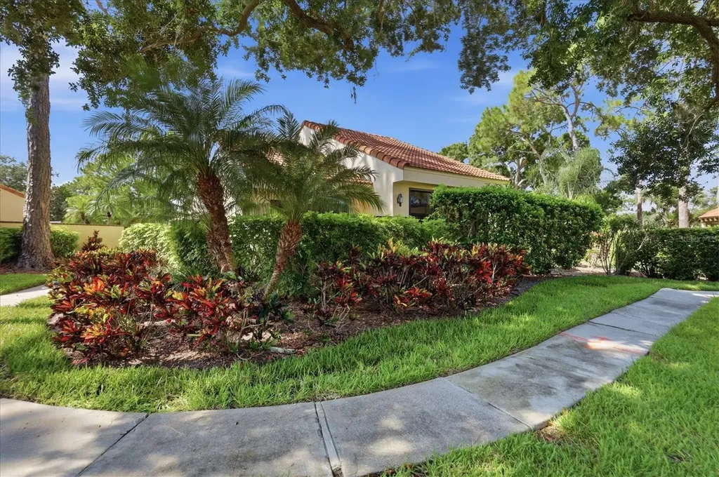 5387 Huntingwood Court Sarasota FL 34235