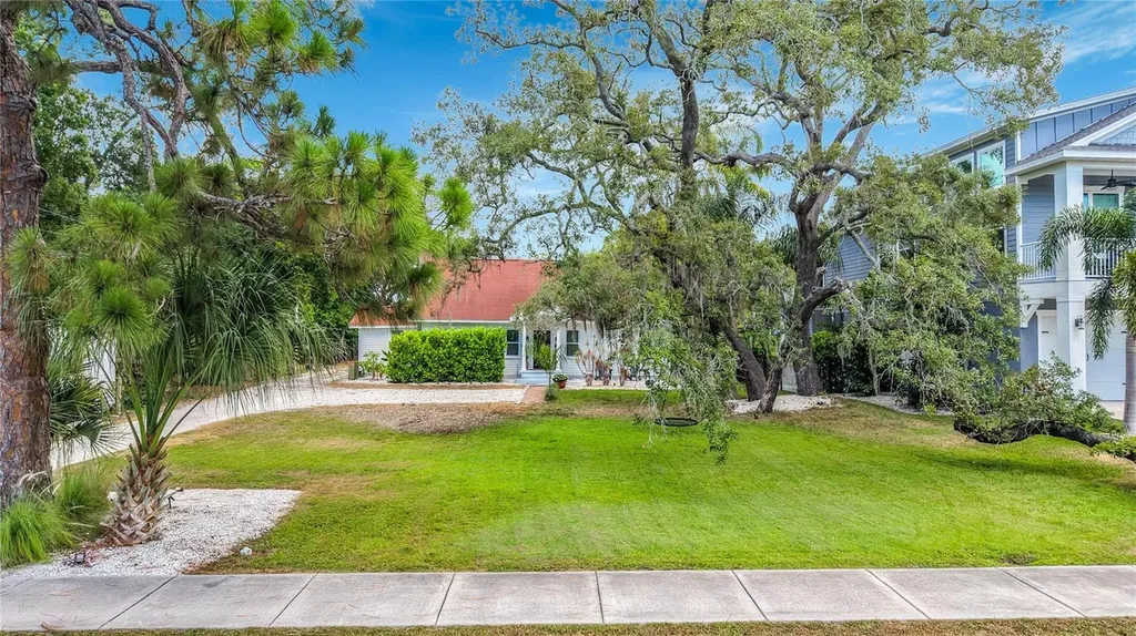 675 S Vincent Street Crystal Beach FL 34681