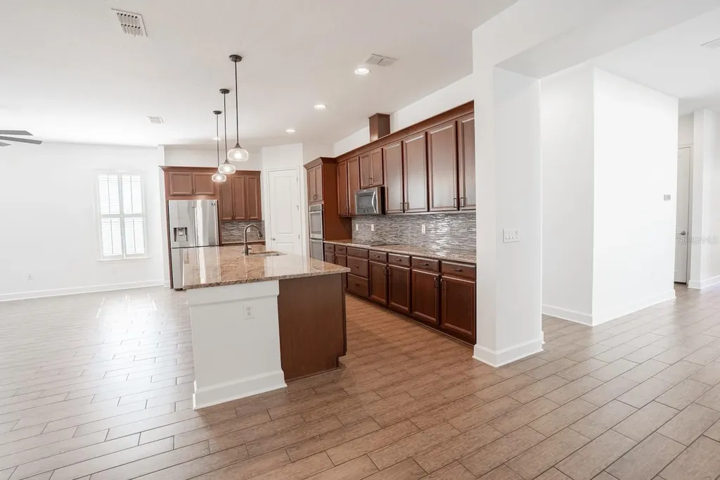10667 Cardera Drive Riverview FL 33578