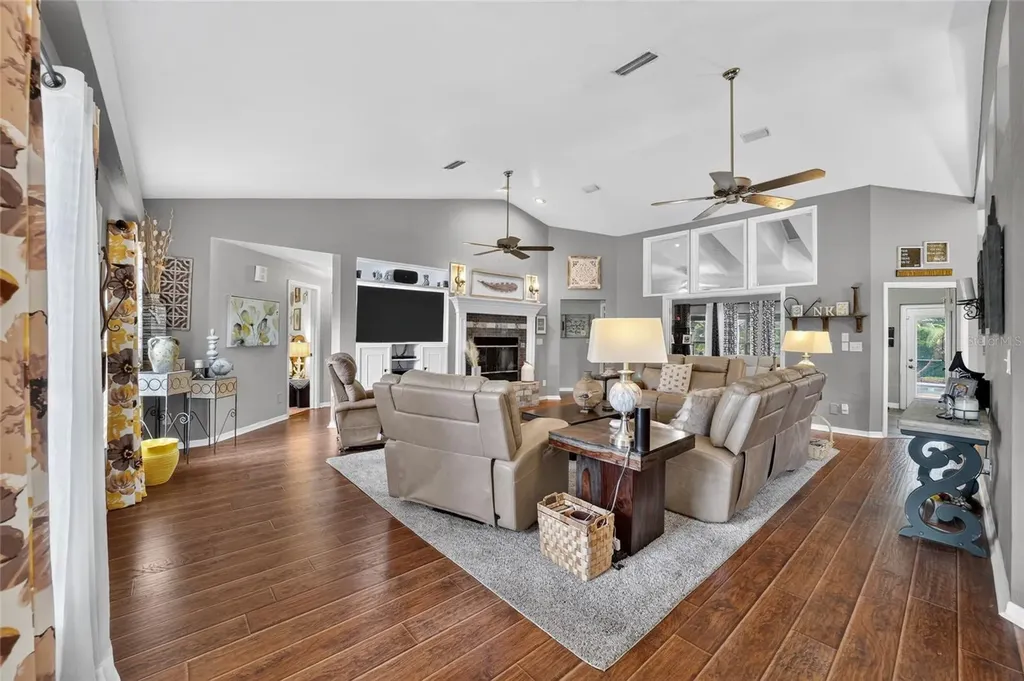 4823 SE 14th Street Ocala FL 34471