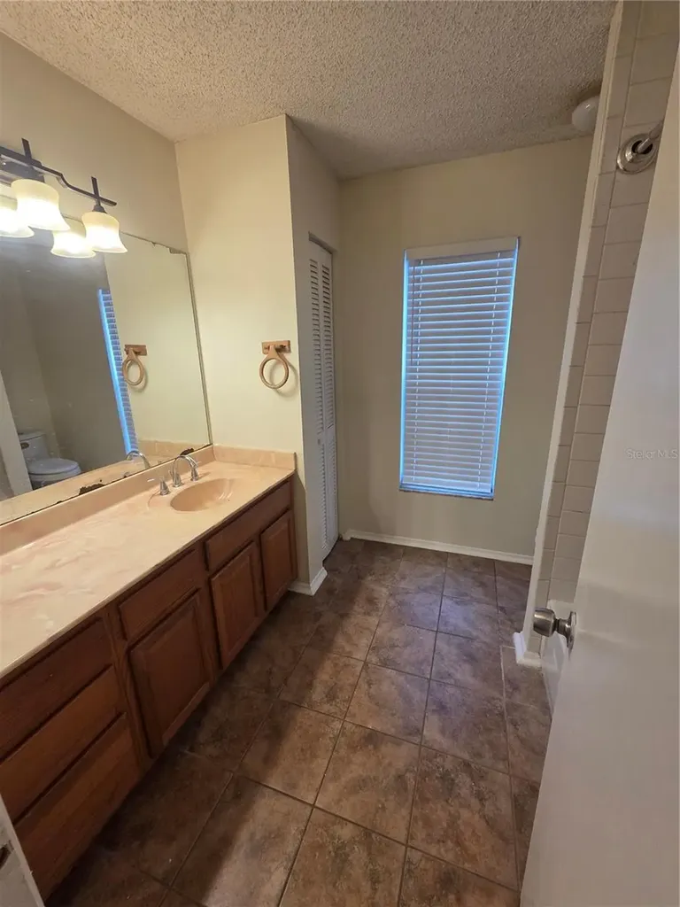 2010 Branch Tree Lane Brandon FL 33511