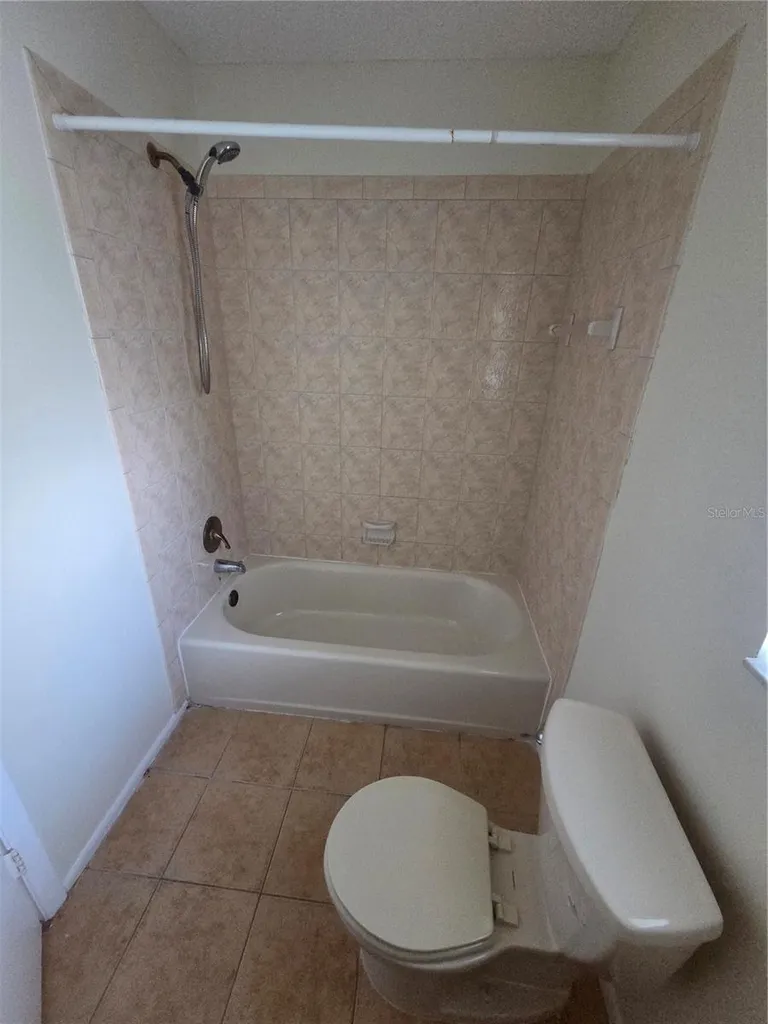 2010 Branch Tree Lane Brandon FL 33511