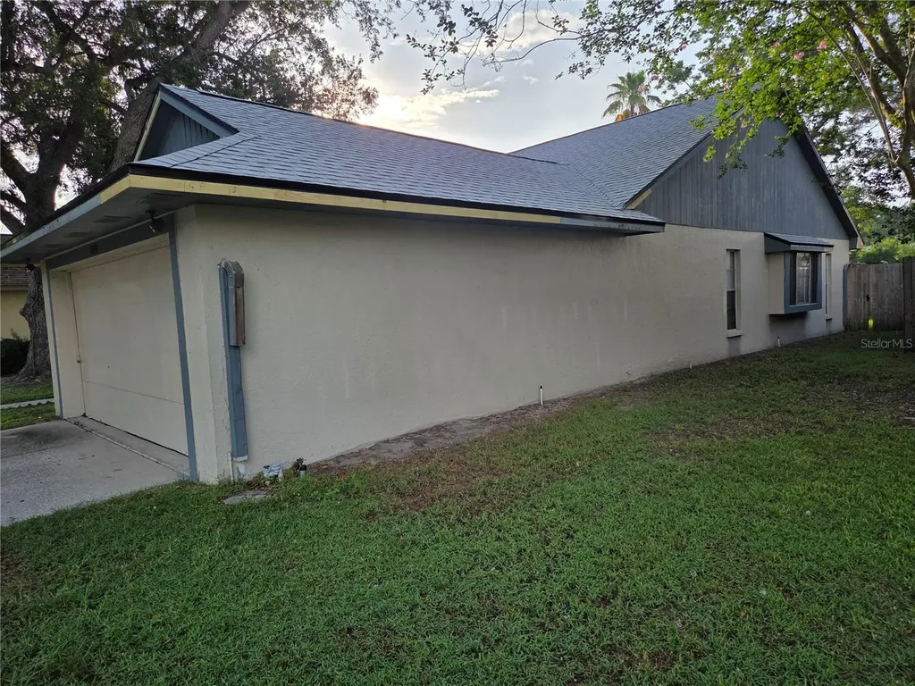 2010 Branch Tree Lane Brandon FL 33511