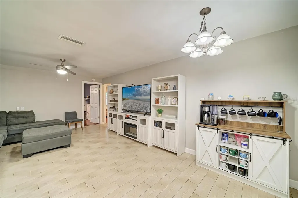 2685 Burntfork Drive Clearwater FL 33761