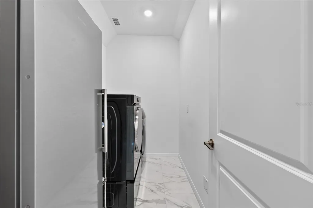 33751 Landsman Loop Wesley Chapel FL 33543