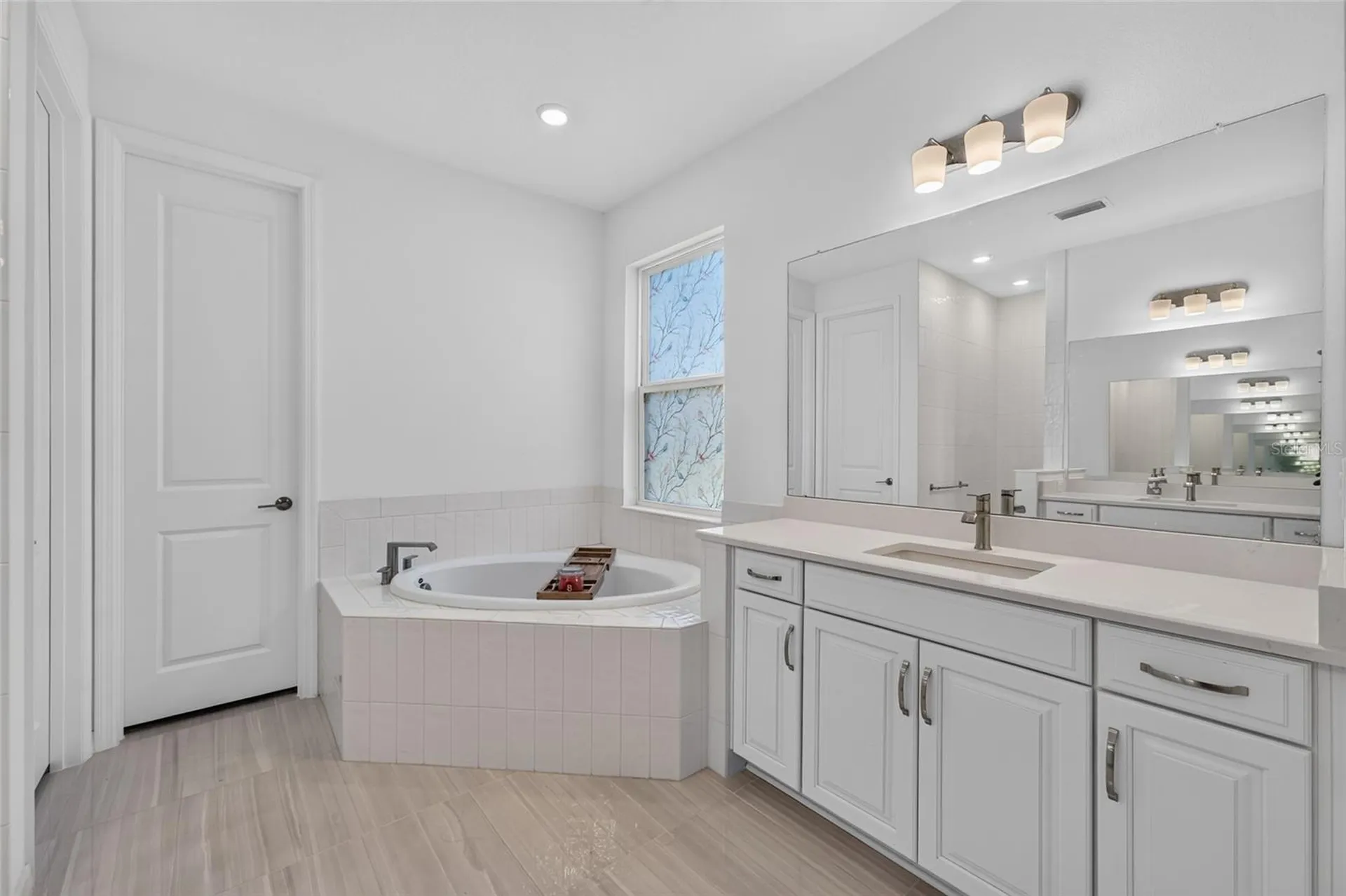 33751 Landsman Loop Wesley Chapel FL 33543