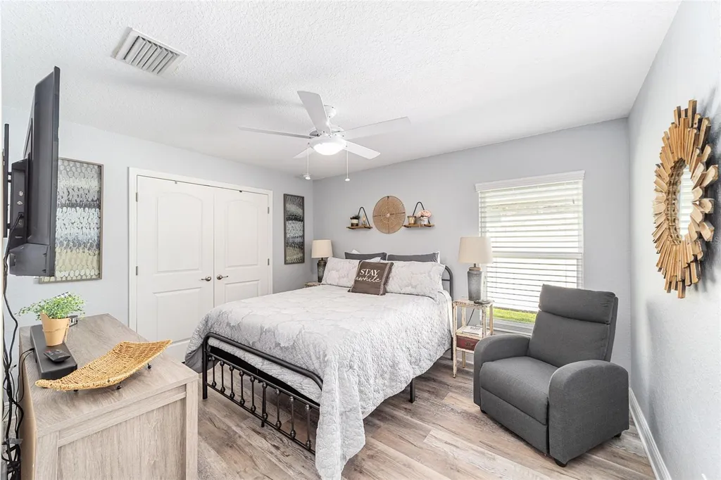 6943 SE 11th Place Ocala FL 34472