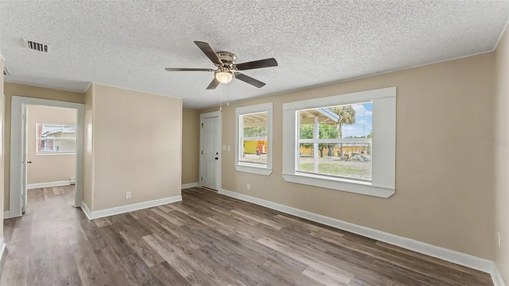 14 W Johnson Avenue Lake Wales FL 33853