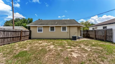 14 W Johnson Avenue Lake Wales FL 33853
