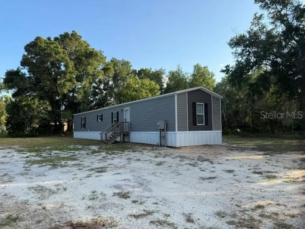 113 Magnolia Avenue Hawthorne FL 32640