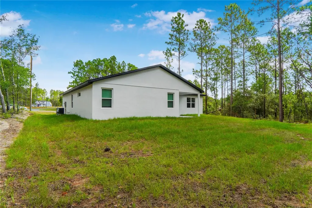 1902 W Adelia Place Citrus Springs FL 34434